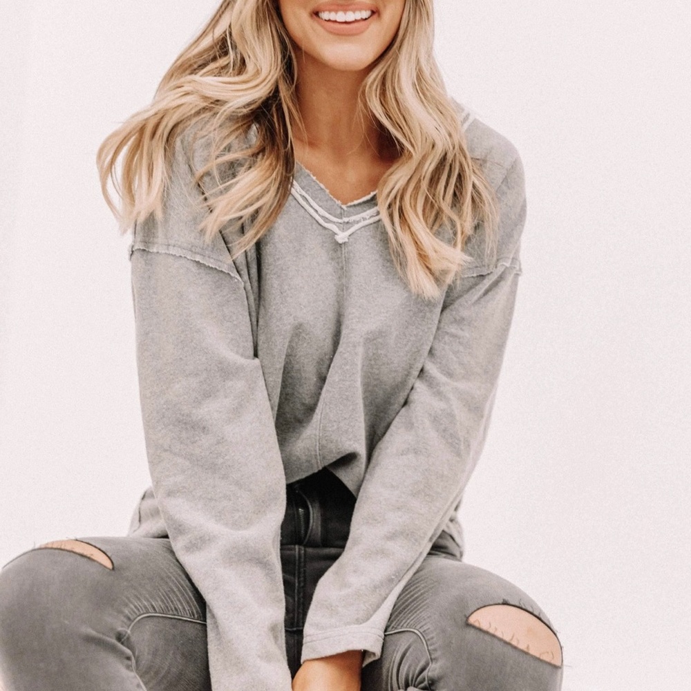 Gray cute/casual oversized sweatshirt